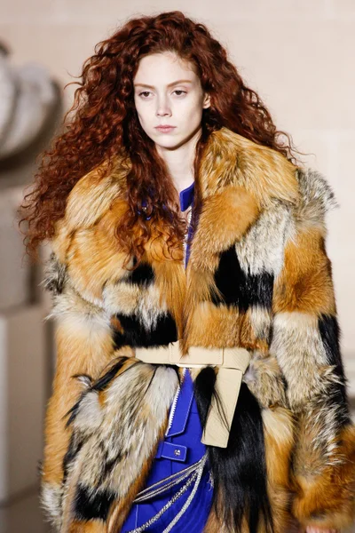 Look 8